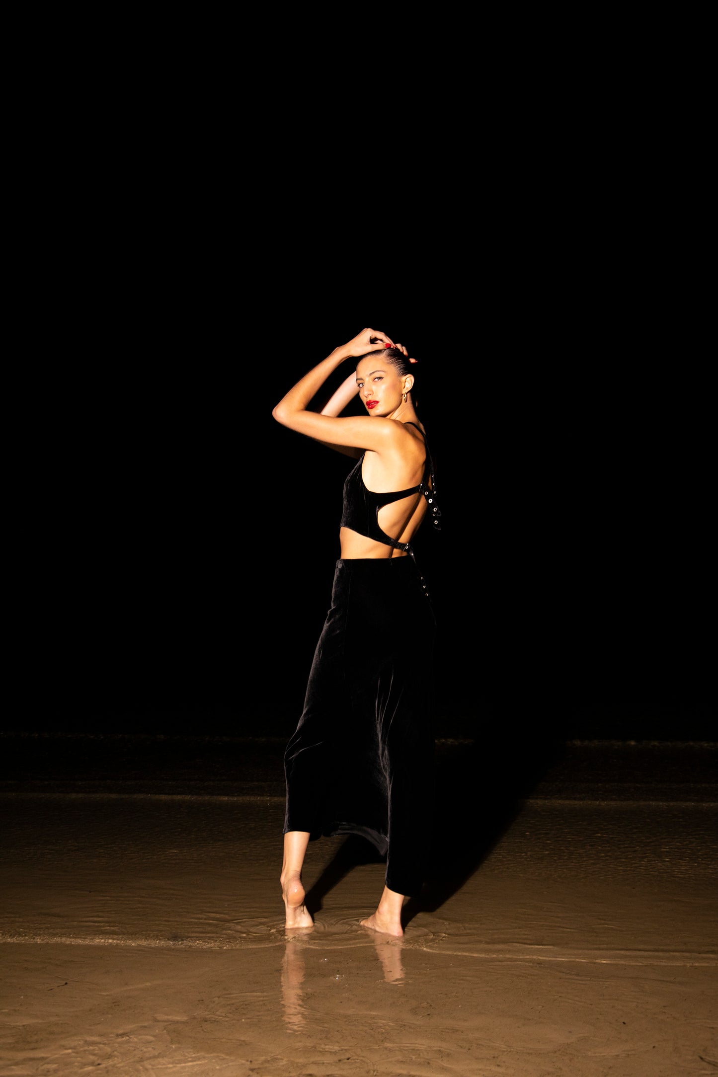 BON JACQUES VELVET TOP {BLACK}