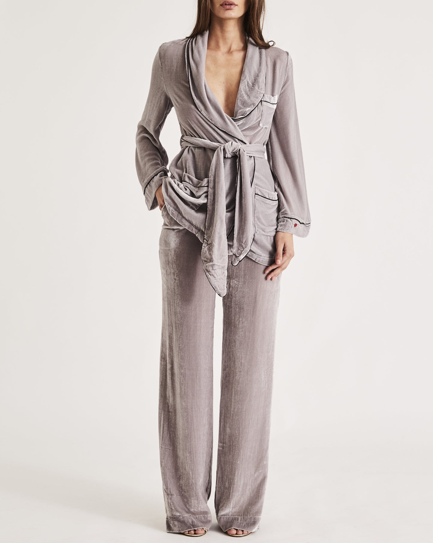 BON VIVANT ROBE {PLATINUM}