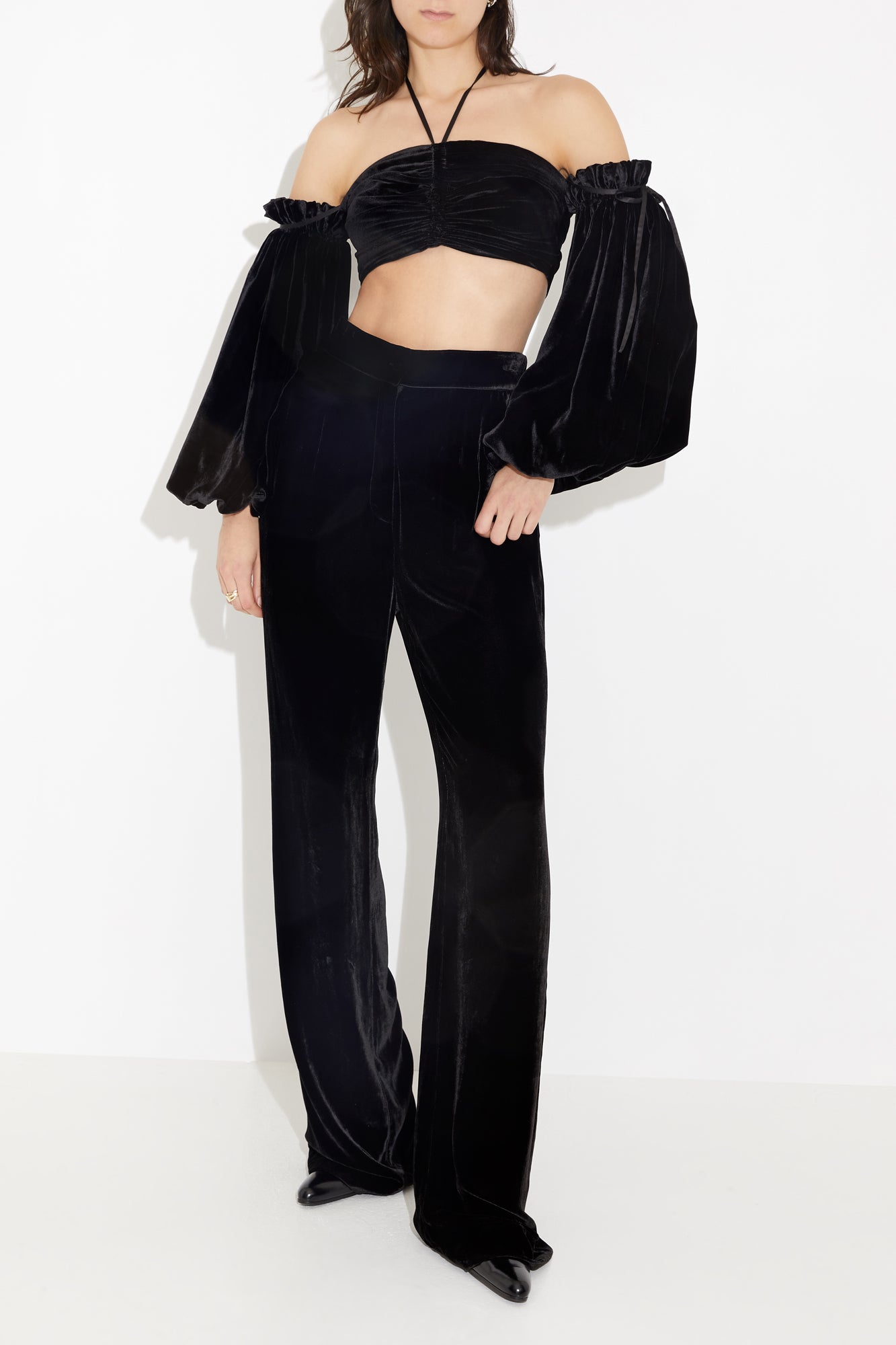 BRONTË MIDI VELVET TOP {BLACK}