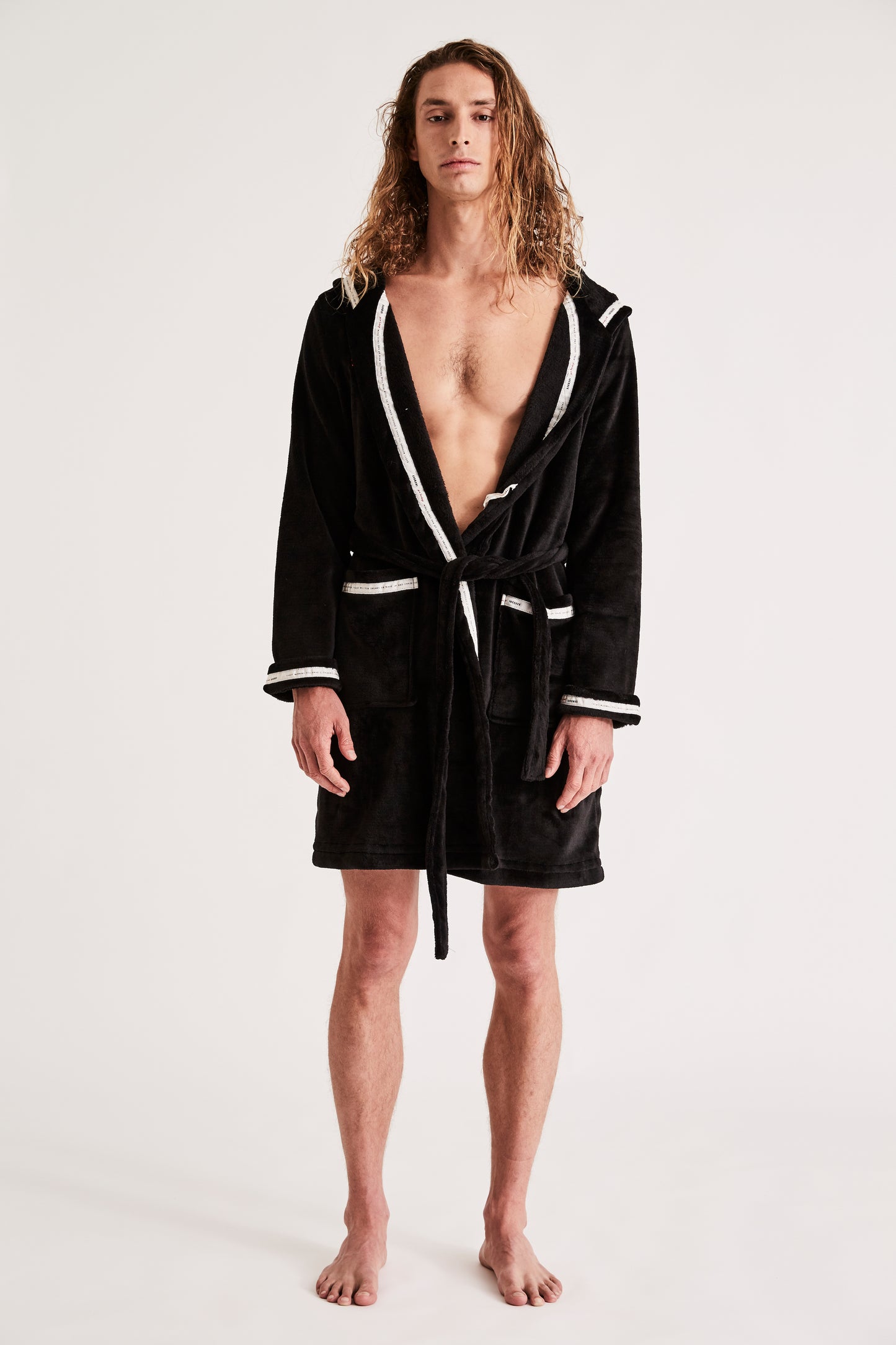 CHAMPION MAN ROBE {BLACK}