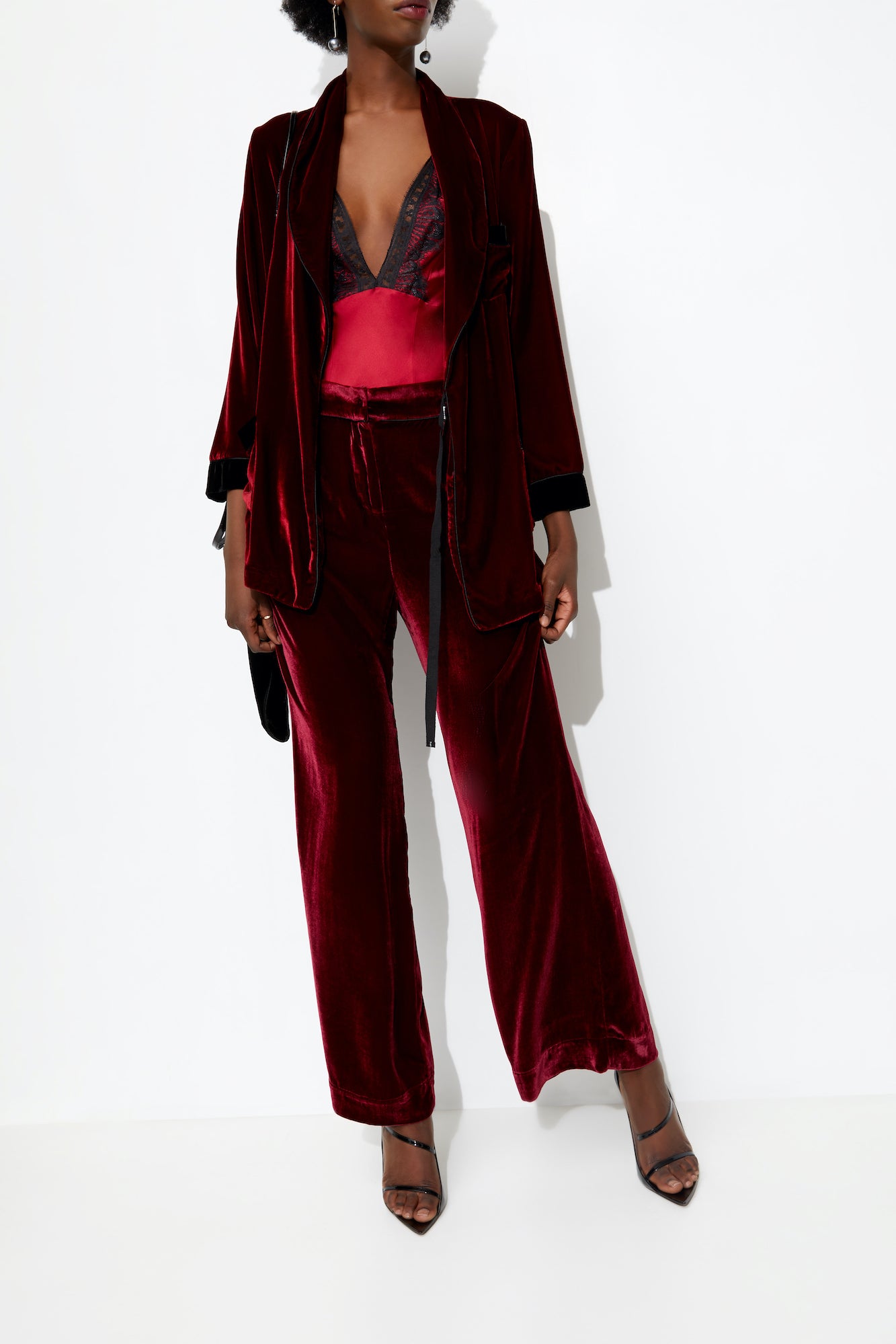 Bon Vivant Silk Red Wine Velvet Robe Sleeping with Jacques Online Shop –  SLEEPING WITH JACQUES